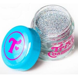 Trixie Cosmetics Sparkles in “Carol Anne”
